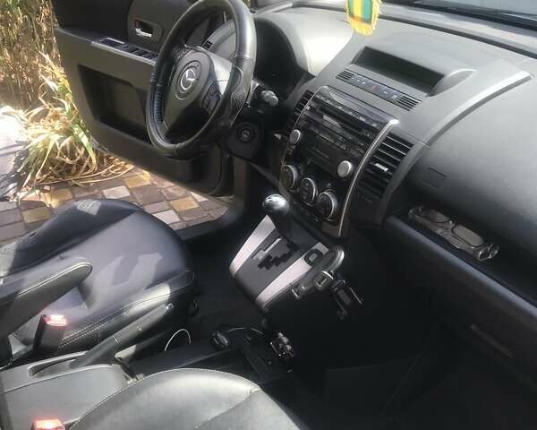Серый Мазда 5, объемом двигателя 0 л и пробегом 240 тыс. км за 8800 $, фото 5 на Automoto.ua