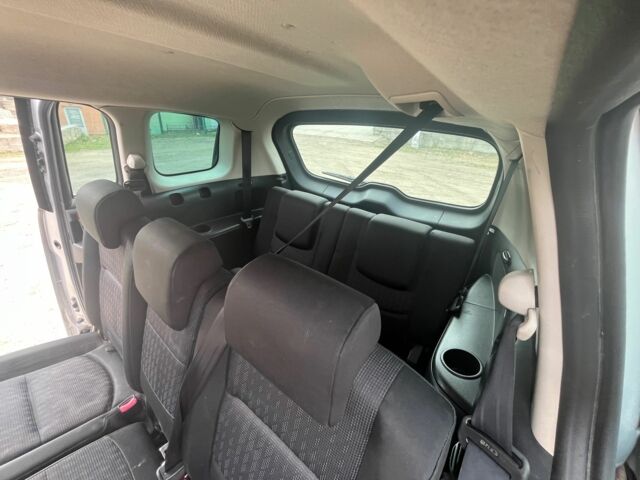 Серый Мазда 5, объемом двигателя 2 л и пробегом 320 тыс. км за 4500 $, фото 9 на Automoto.ua