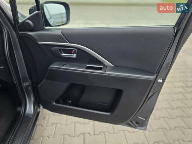 Серый Мазда 5, объемом двигателя 2 л и пробегом 280 тыс. км за 6650 $, фото 42 на Automoto.ua