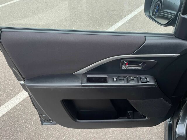 Сірий Мазда 5, об'ємом двигуна 2 л та пробігом 258 тис. км за 10999 $, фото 12 на Automoto.ua