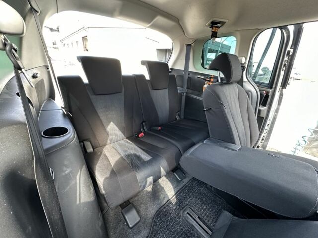 Сірий Мазда 5, об'ємом двигуна 1.6 л та пробігом 218 тис. км за 7777 $, фото 8 на Automoto.ua