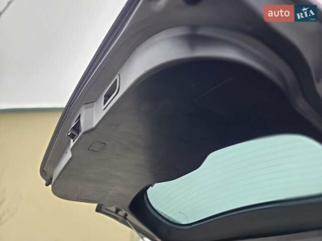 Серый Мазда 5, объемом двигателя 2 л и пробегом 280 тыс. км за 6650 $, фото 46 на Automoto.ua