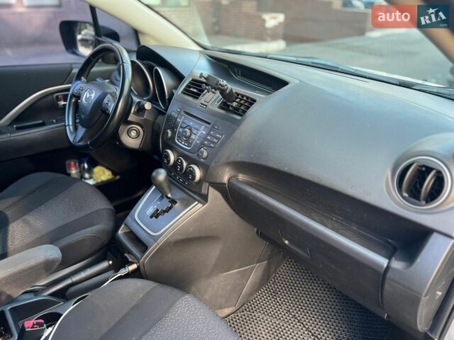 Сірий Мазда 5, об'ємом двигуна 2.5 л та пробігом 215 тис. км за 7950 $, фото 21 на Automoto.ua