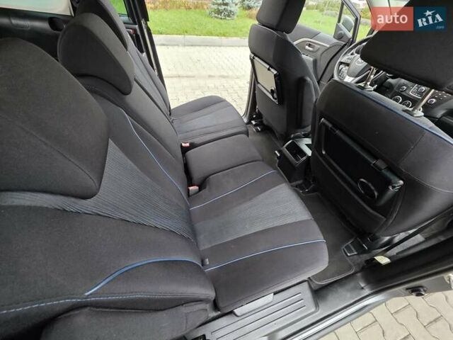 Серый Мазда 5, объемом двигателя 2 л и пробегом 280 тыс. км за 6650 $, фото 29 на Automoto.ua