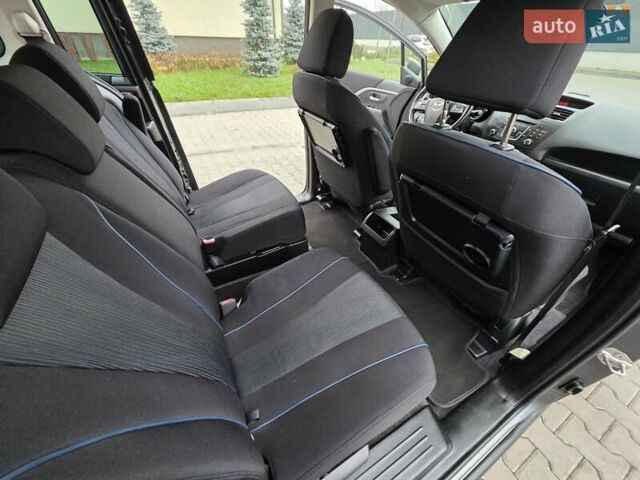 Серый Мазда 5, объемом двигателя 2 л и пробегом 280 тыс. км за 6650 $, фото 27 на Automoto.ua