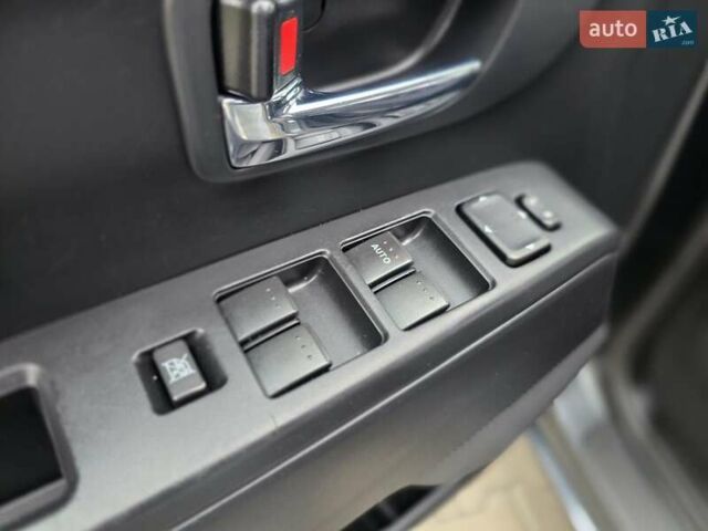 Серый Мазда 5, объемом двигателя 2 л и пробегом 280 тыс. км за 6650 $, фото 47 на Automoto.ua