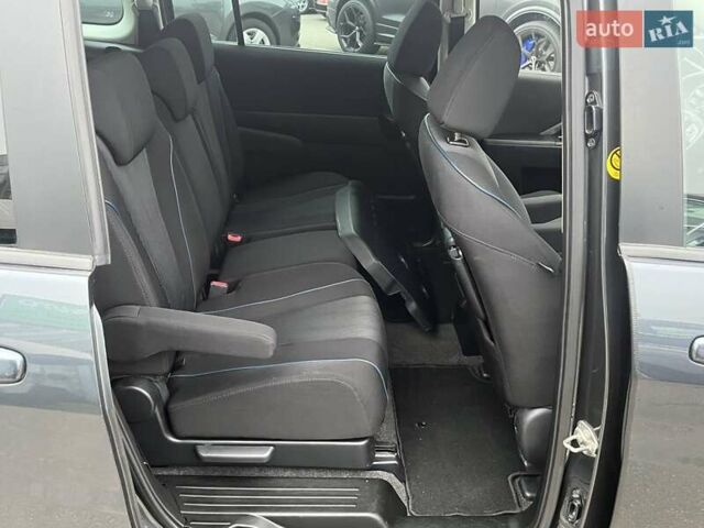 Серый Мазда 5, объемом двигателя 2 л и пробегом 258 тыс. км за 11000 $, фото 17 на Automoto.ua