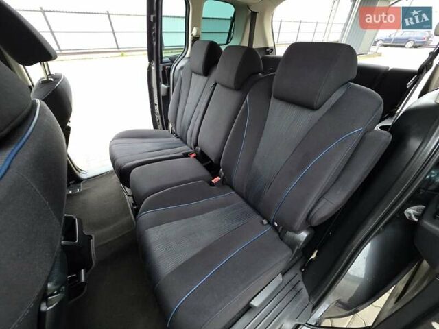 Серый Мазда 5, объемом двигателя 2 л и пробегом 280 тыс. км за 6650 $, фото 36 на Automoto.ua