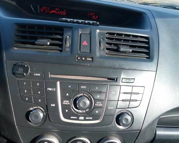 Серый Мазда 5, объемом двигателя 1.6 л и пробегом 217 тыс. км за 8250 $, фото 8 на Automoto.ua