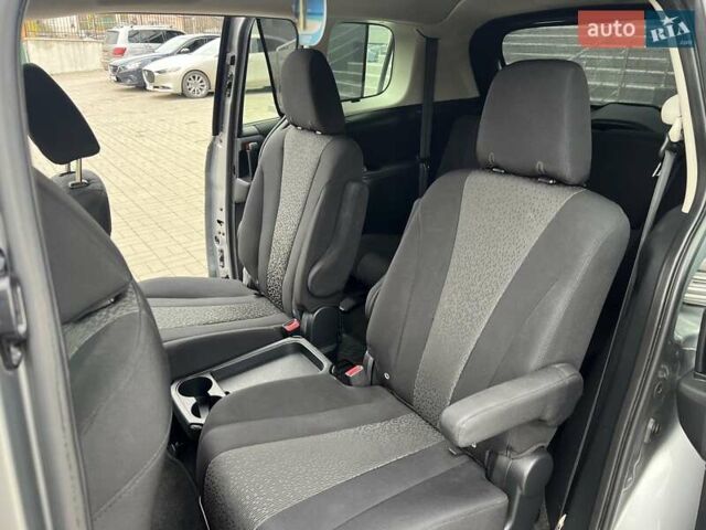 Серый Мазда 5, объемом двигателя 2.5 л и пробегом 170 тыс. км за 7800 $, фото 17 на Automoto.ua