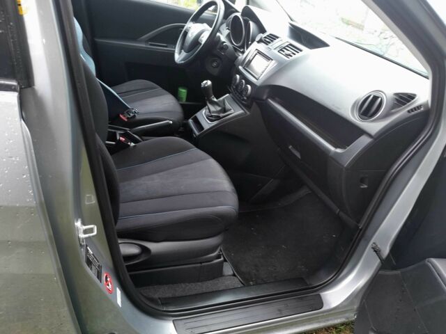 Серый Мазда 5, объемом двигателя 1.6 л и пробегом 130 тыс. км за 8400 $, фото 8 на Automoto.ua