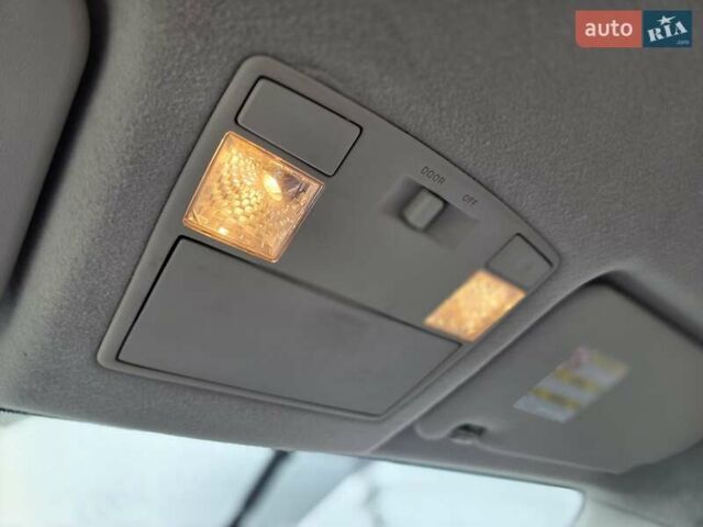 Серый Мазда 5, объемом двигателя 2 л и пробегом 280 тыс. км за 6650 $, фото 45 на Automoto.ua