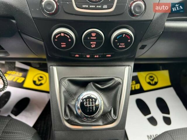 Серый Мазда 5, объемом двигателя 1.56 л и пробегом 266 тыс. км за 8800 $, фото 14 на Automoto.ua