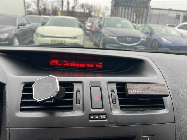 Серый Мазда 5, объемом двигателя 1.6 л и пробегом 266 тыс. км за 8800 $, фото 11 на Automoto.ua
