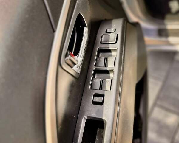 Серый Мазда 5, объемом двигателя 1.6 л и пробегом 255 тыс. км за 6700 $, фото 1 на Automoto.ua