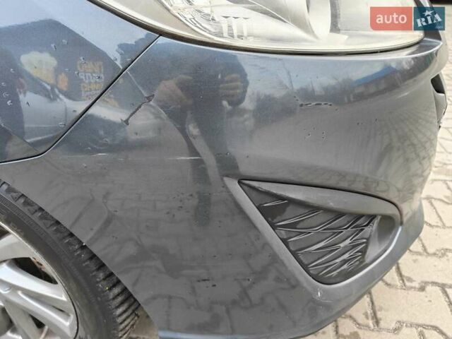 Серый Мазда 5, объемом двигателя 1.56 л и пробегом 225 тыс. км за 7000 $, фото 15 на Automoto.ua