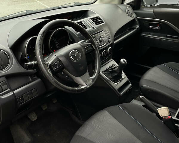 Серый Мазда 5, объемом двигателя 1.6 л и пробегом 187 тыс. км за 8000 $, фото 8 на Automoto.ua