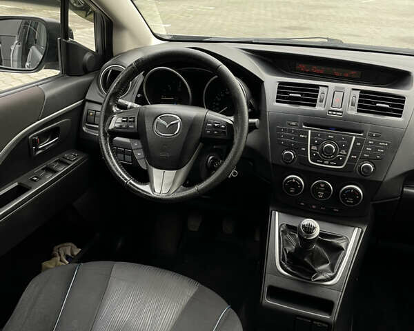 Серый Мазда 5, объемом двигателя 1.6 л и пробегом 187 тыс. км за 8000 $, фото 18 на Automoto.ua