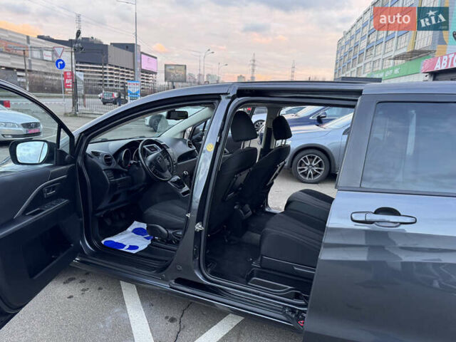 Сірий Мазда 5, об'ємом двигуна 2 л та пробігом 181 тис. км за 11000 $, фото 19 на Automoto.ua