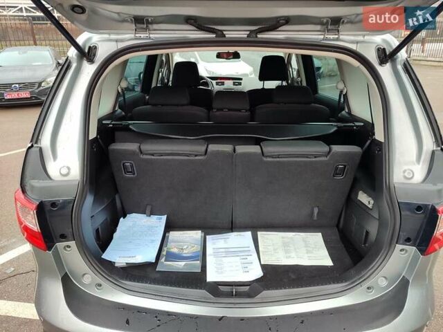 Серый Мазда 5, объемом двигателя 1.6 л и пробегом 164 тыс. км за 10899 $, фото 11 на Automoto.ua