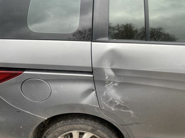 Серый Мазда 5, объемом двигателя 2.5 л и пробегом 115 тыс. км за 3450 $, фото 7 на Automoto.ua