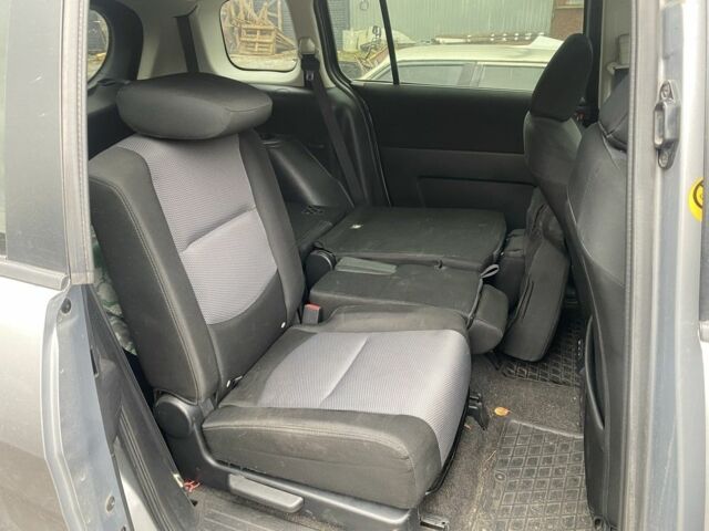 Серый Мазда 5, объемом двигателя 2.5 л и пробегом 115 тыс. км за 3450 $, фото 6 на Automoto.ua