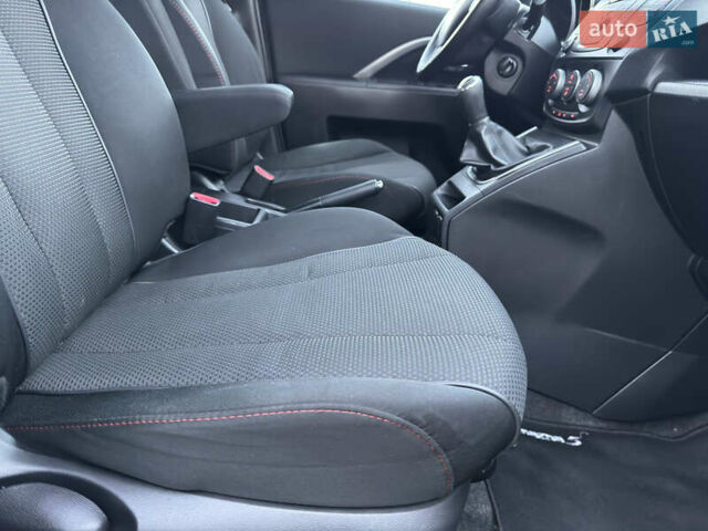 Сірий Мазда 5, об'ємом двигуна 2 л та пробігом 181 тис. км за 11000 $, фото 27 на Automoto.ua