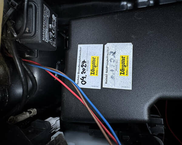 Сірий Мазда 5, об'ємом двигуна 2 л та пробігом 181 тис. км за 11000 $, фото 47 на Automoto.ua