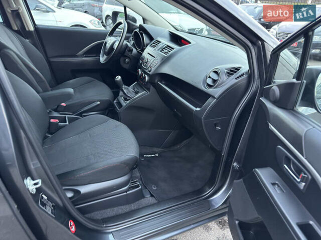 Сірий Мазда 5, об'ємом двигуна 2 л та пробігом 181 тис. км за 11000 $, фото 26 на Automoto.ua