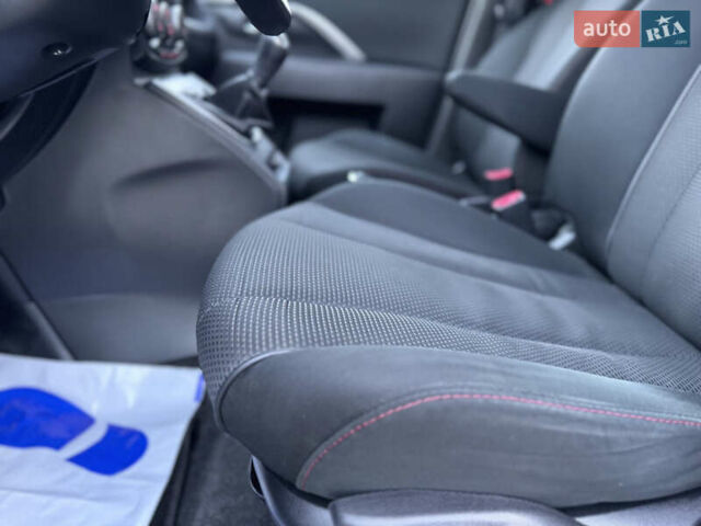 Сірий Мазда 5, об'ємом двигуна 2 л та пробігом 181 тис. км за 11000 $, фото 21 на Automoto.ua