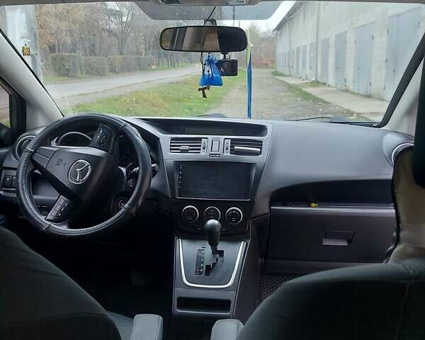 Серый Мазда 5, объемом двигателя 2.49 л и пробегом 145 тыс. км за 9000 $, фото 7 на Automoto.ua