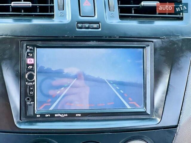 Серый Мазда 5, объемом двигателя 2.5 л и пробегом 350 тыс. км за 7000 $, фото 8 на Automoto.ua