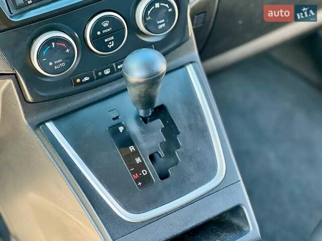 Серый Мазда 5, объемом двигателя 2.5 л и пробегом 350 тыс. км за 7000 $, фото 4 на Automoto.ua