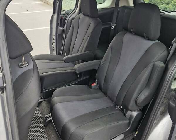 Серый Мазда 5, объемом двигателя 2.5 л и пробегом 250 тыс. км за 7500 $, фото 13 на Automoto.ua