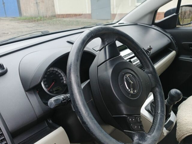 Серый Мазда 5, объемом двигателя 1.8 л и пробегом 258 тыс. км за 4500 $, фото 3 на Automoto.ua