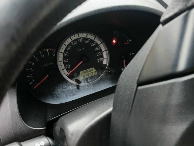 Серый Мазда 5, объемом двигателя 1.8 л и пробегом 258 тыс. км за 4500 $, фото 4 на Automoto.ua