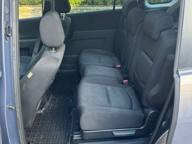 Сірий Мазда 5, об'ємом двигуна 2 л та пробігом 300 тис. км за 3500 $, фото 11 на Automoto.ua