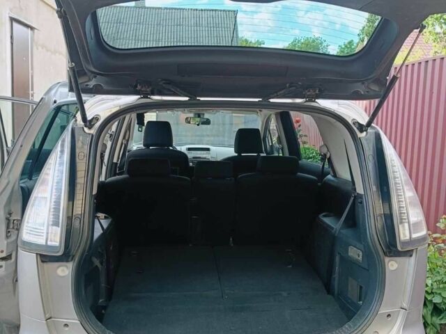 Мазда 5 2010 в Житомире на Automoto.ua Серый Мазда 5, объемом двигателя 2 л и пробегом 282 тыс. км за 6000 $, фото 8 на Automoto.ua