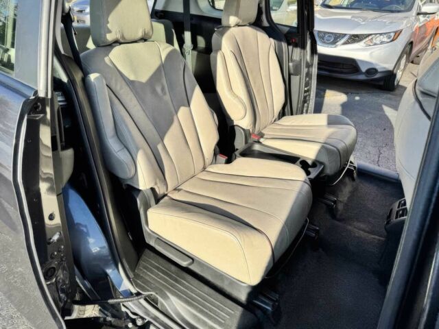 Сірий Мазда 5, об'ємом двигуна 2.5 л та пробігом 111 тис. км за 1622 $, фото 11 на Automoto.ua
