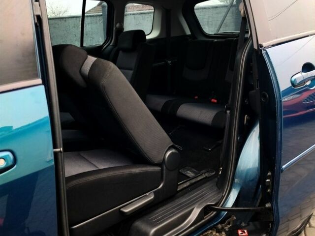 Синий Мазда 5, объемом двигателя 2 л и пробегом 187 тыс. км за 4999 $, фото 12 на Automoto.ua