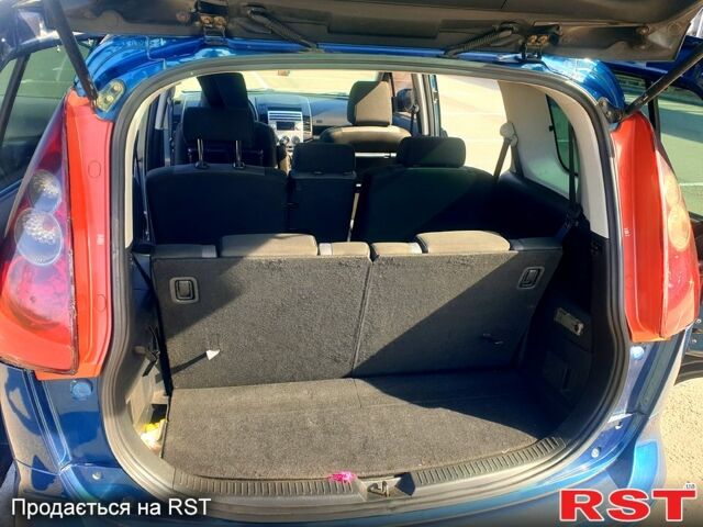 Синий Мазда 5, объемом двигателя 1.8 л и пробегом 195 тыс. км за 4500 $, фото 10 на Automoto.ua