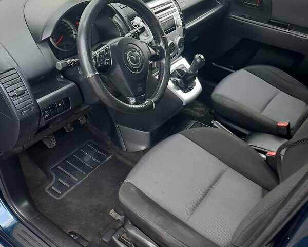 Синий Мазда 5, объемом двигателя 1.8 л и пробегом 201 тыс. км за 5100 $, фото 4 на Automoto.ua