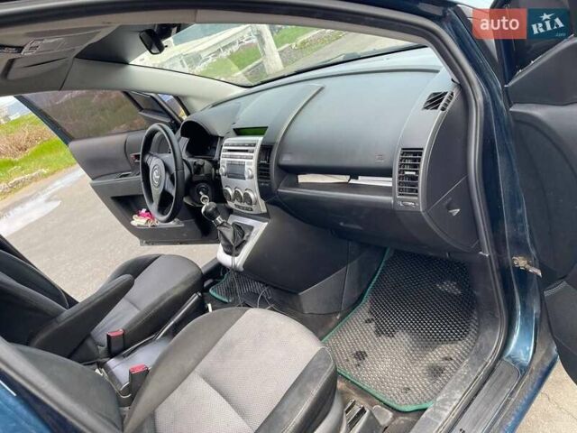 Синий Мазда 5, объемом двигателя 1.8 л и пробегом 277 тыс. км за 5300 $, фото 10 на Automoto.ua