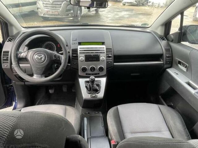 Синий Мазда 5, объемом двигателя 2 л и пробегом 260 тыс. км за 2500 $, фото 3 на Automoto.ua