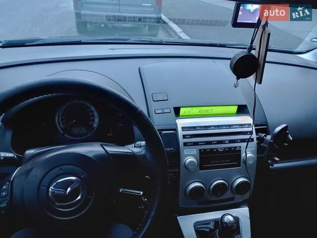 Синій Мазда 5, об'ємом двигуна 1.8 л та пробігом 249 тис. км за 5100 $, фото 4 на Automoto.ua