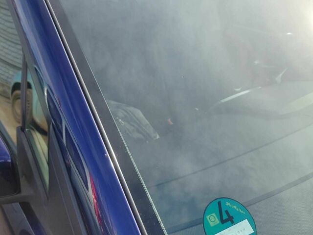 Синій Мазда 5, об'ємом двигуна 1.8 л та пробігом 200 тис. км за 2554 $, фото 2 на Automoto.ua