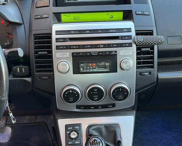 Синий Мазда 5, объемом двигателя 2 л и пробегом 195 тыс. км за 5100 $, фото 11 на Automoto.ua