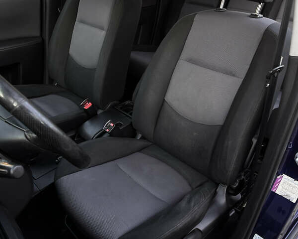 Синій Мазда 5, об'ємом двигуна 2 л та пробігом 267 тис. км за 3850 $, фото 25 на Automoto.ua