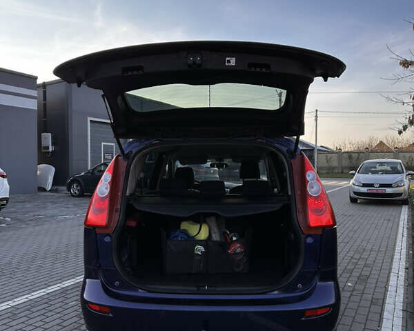 Синій Мазда 5, об'ємом двигуна 2 л та пробігом 267 тис. км за 3850 $, фото 36 на Automoto.ua