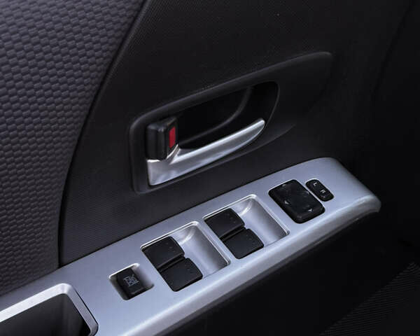 Синій Мазда 5, об'ємом двигуна 2 л та пробігом 267 тис. км за 3850 $, фото 24 на Automoto.ua